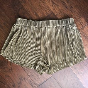 Forever 21 Metallic Elastic Waisted Casual Shorts